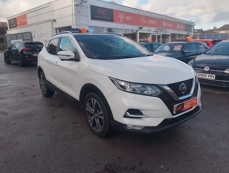 Used Nissan Qashqai 2018 for sale - 77422955: Photo 2