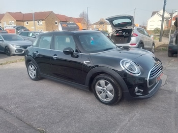 Used MINI Hatch 2018 for sale - 78710573: Photo