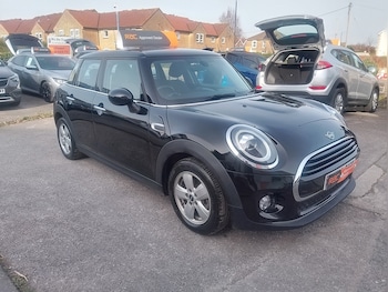 Used MINI Hatch 2018 for sale - 78710573: Photo