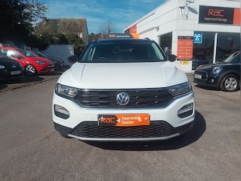 Used Volkswagen T-Roc 2020 for sale - 78710615: Photo
