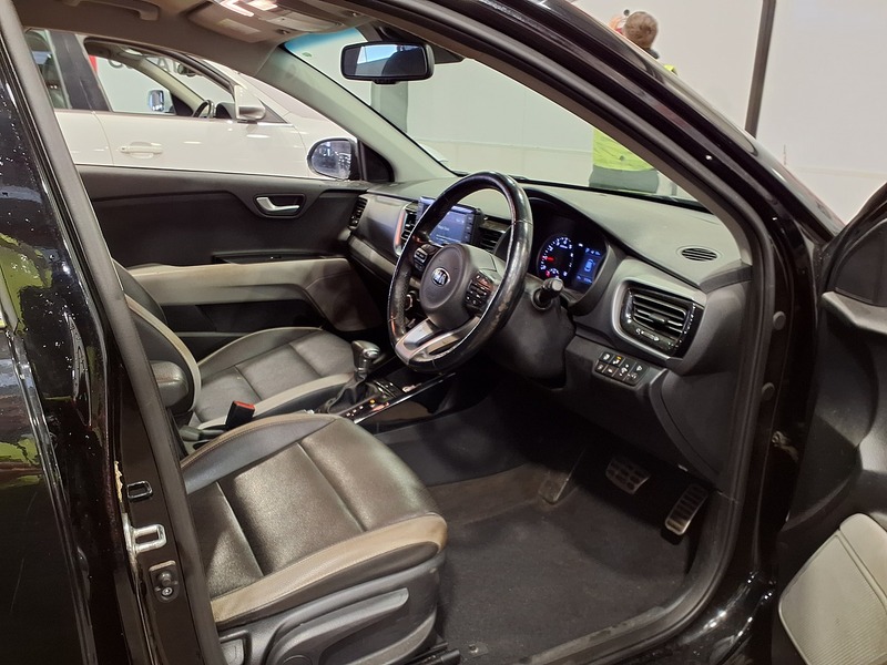 Used Kia Stonic 2018 for sale - 78016701: Photo 13