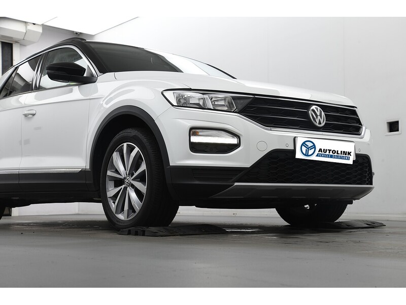 Used Volkswagen T-Roc 2020 for sale - 78065111: Photo 2