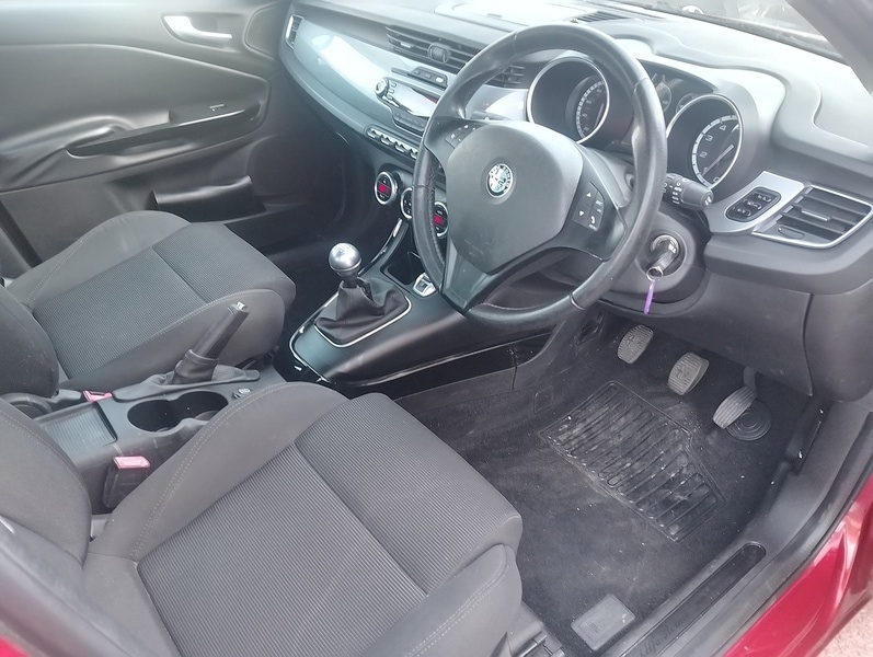 Used Alfa Romeo Giulietta 2010 for sale - 78163247: Photo 15