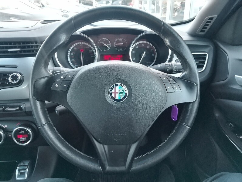 Used Alfa Romeo Giulietta 2010 for sale - 78163247: Photo 25