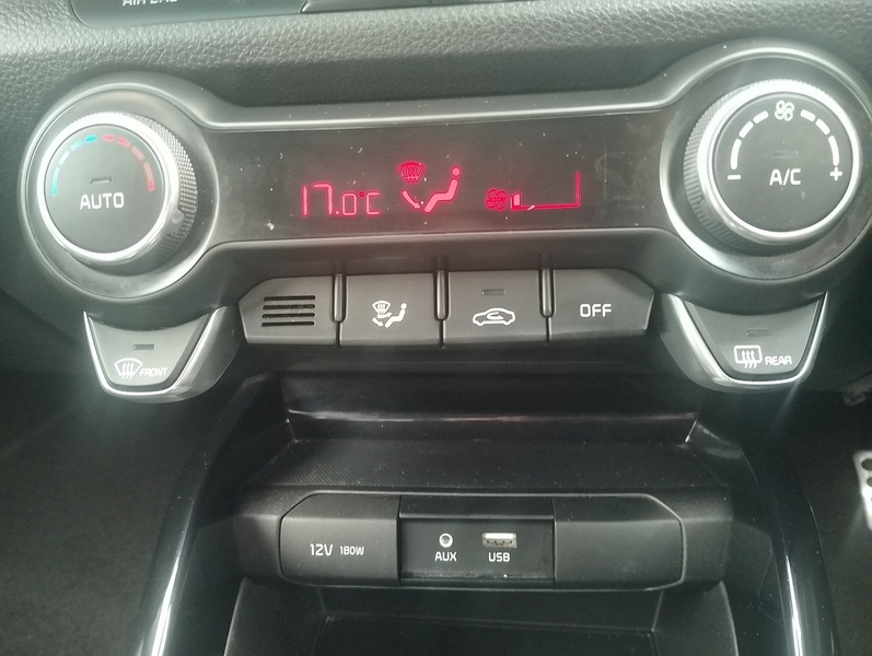 Used Kia Stonic 2019 for sale - 77422989: Photo 20