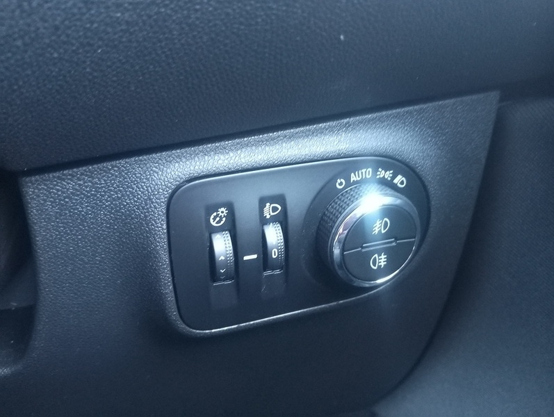 Used Vauxhall Corsa 2016 for sale - 77422979: Photo 26