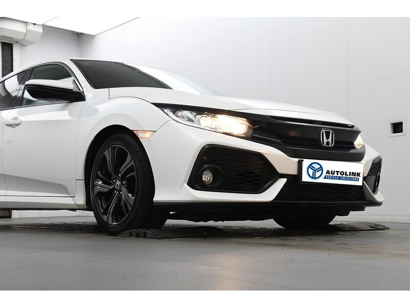 Used Honda Civic 2017 for sale - 77490726: Photo 3