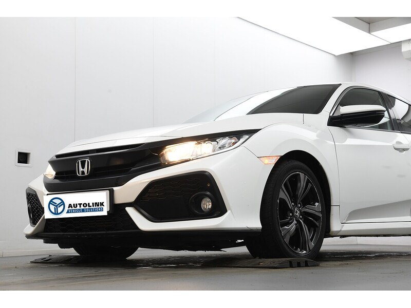 Used Honda Civic 2017 for sale - 77490726: Photo 4