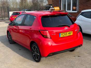 Used Toyota Yaris 2015 for sale - 74850343: Photo