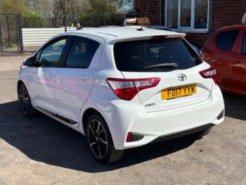 Used Toyota Yaris 2017 for sale - 74358208: Photo