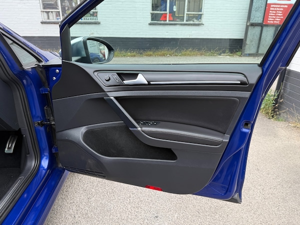 Used Volkswagen Golf 2017 for sale - 75342866: Photo 17