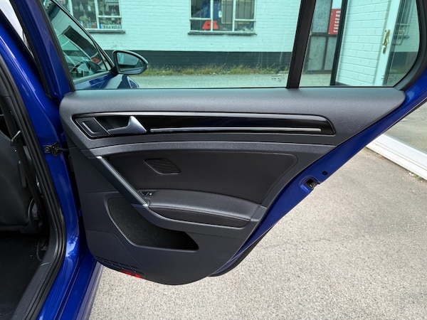 Used Volkswagen Golf 2017 for sale - 75342866: Photo 19