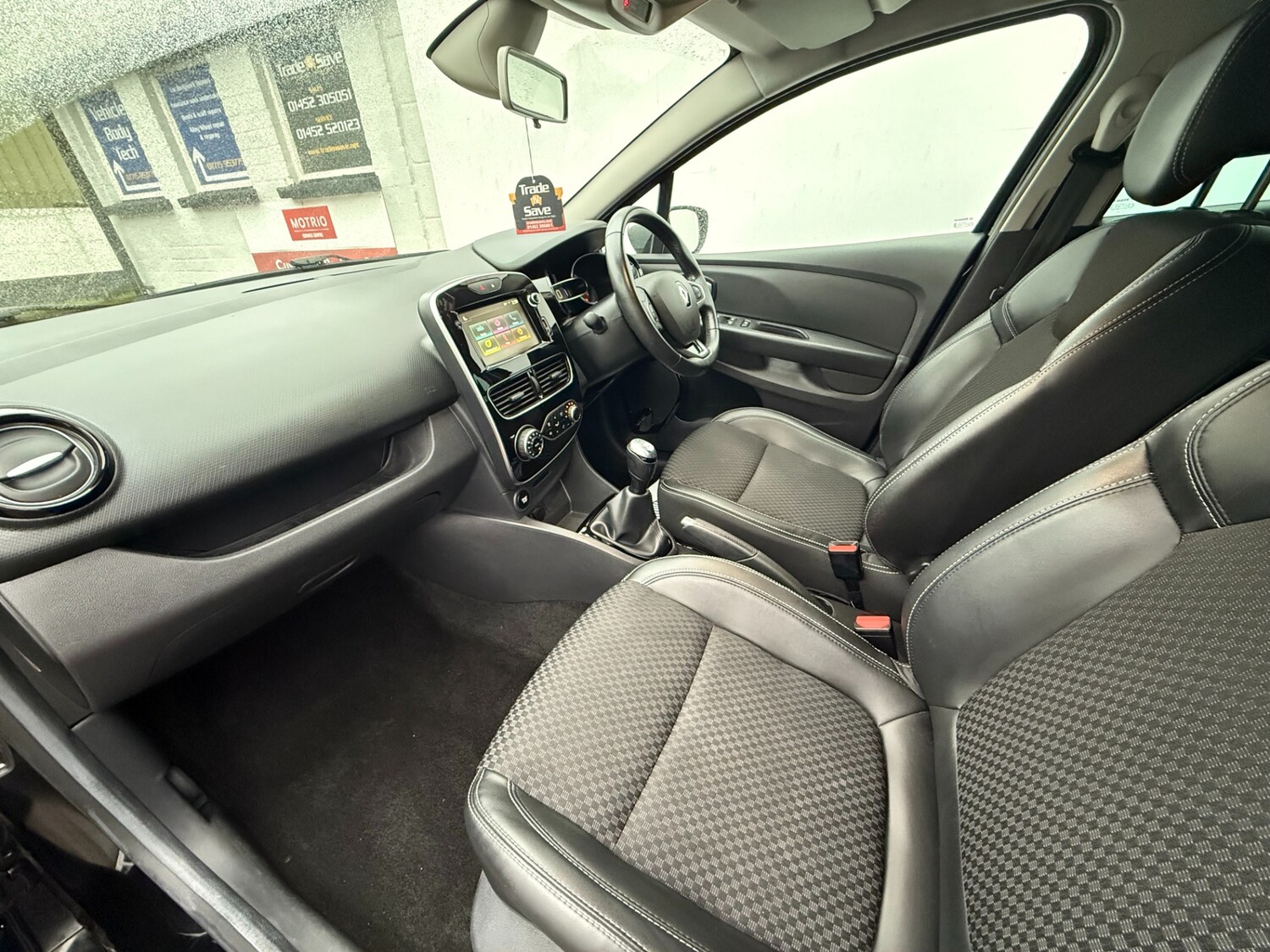 Used Renault Clio 2019 for sale - 76748929: Photo 15