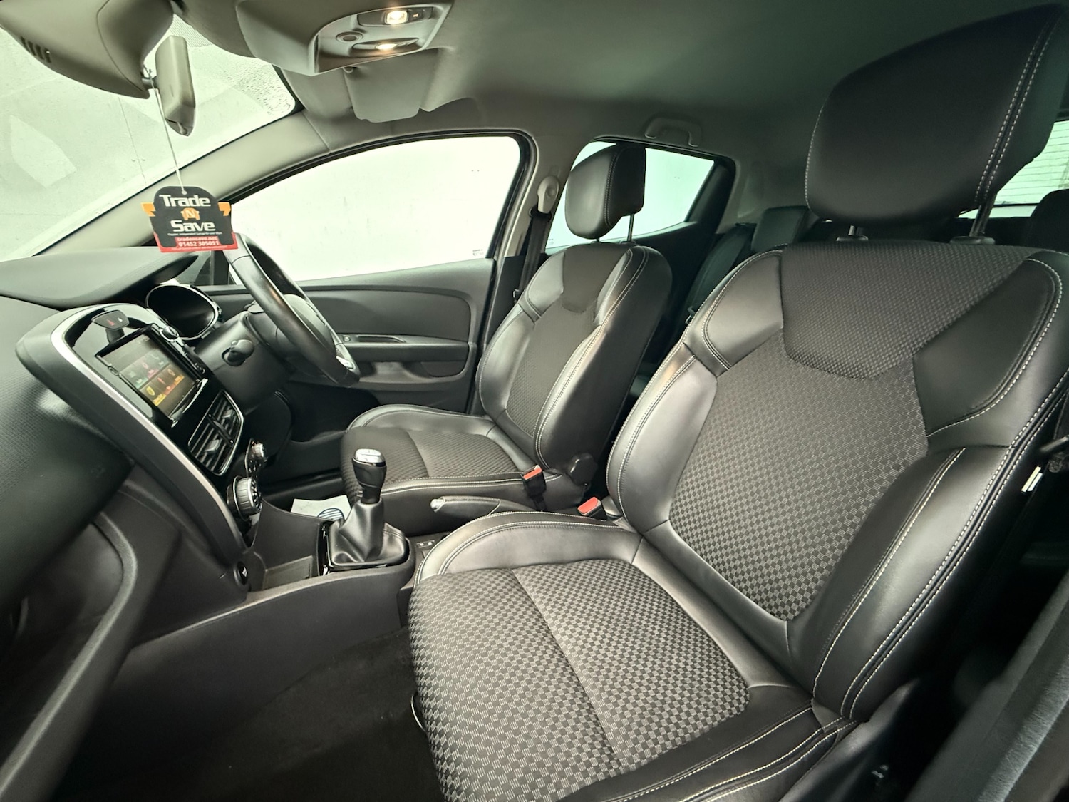 Used Renault Clio 2019 for sale - 76748929: Photo 16