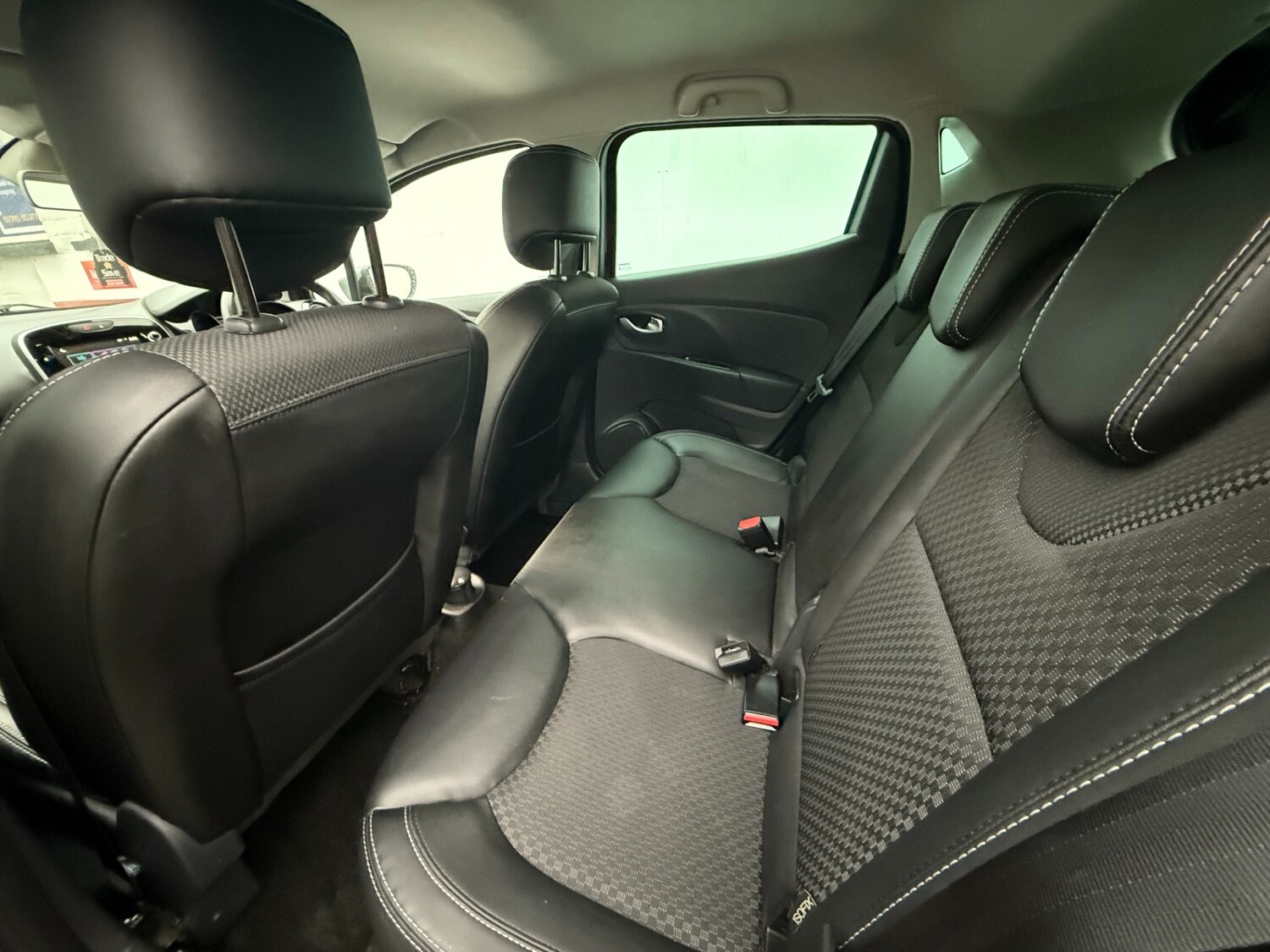 Used Renault Clio 2019 for sale - 76748929: Photo 19