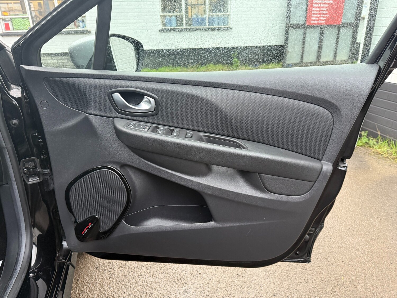 Used Renault Clio 2019 for sale - 76748929: Photo 21