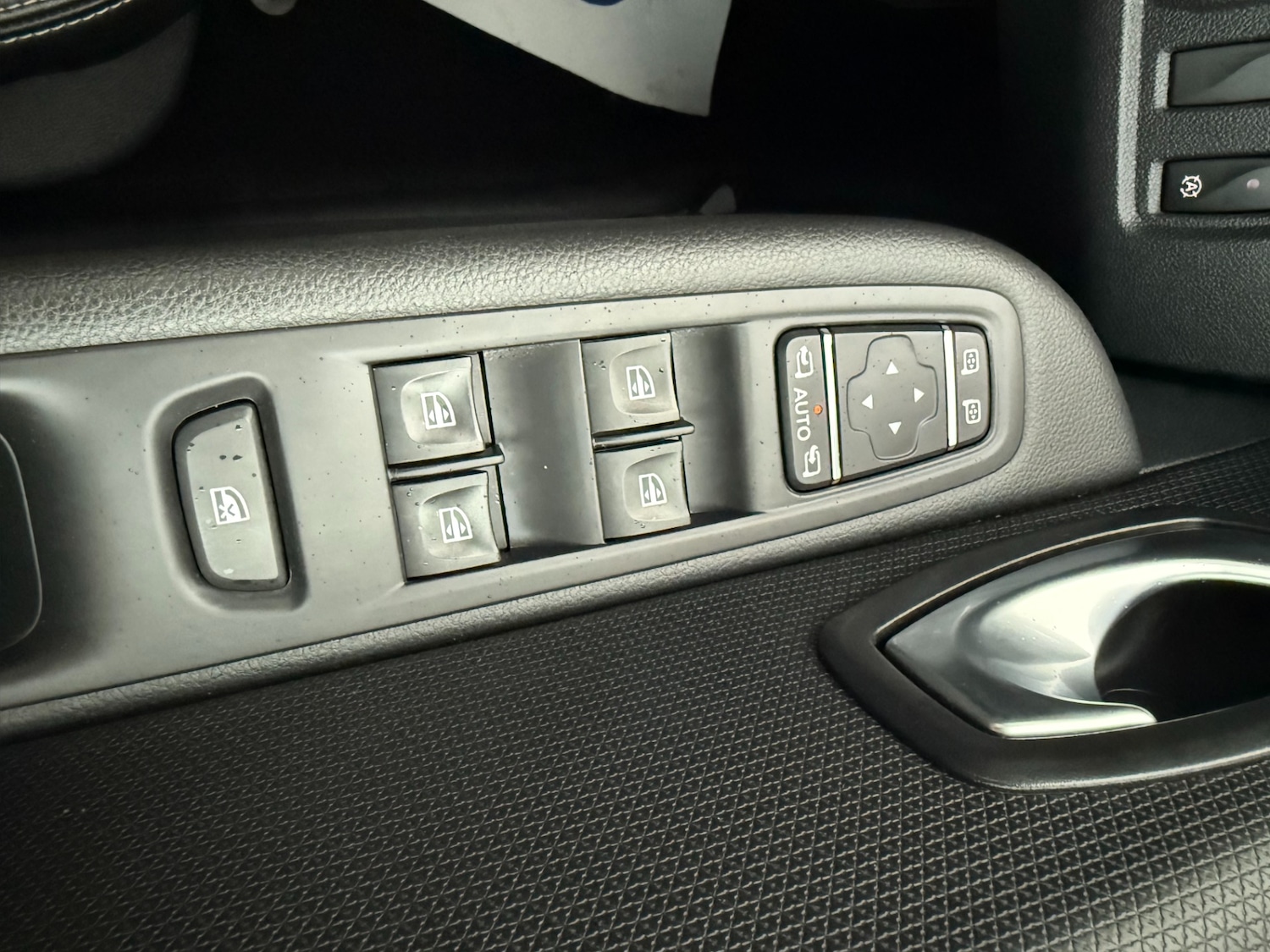 Used Renault Clio 2019 for sale - 76748929: Photo 26