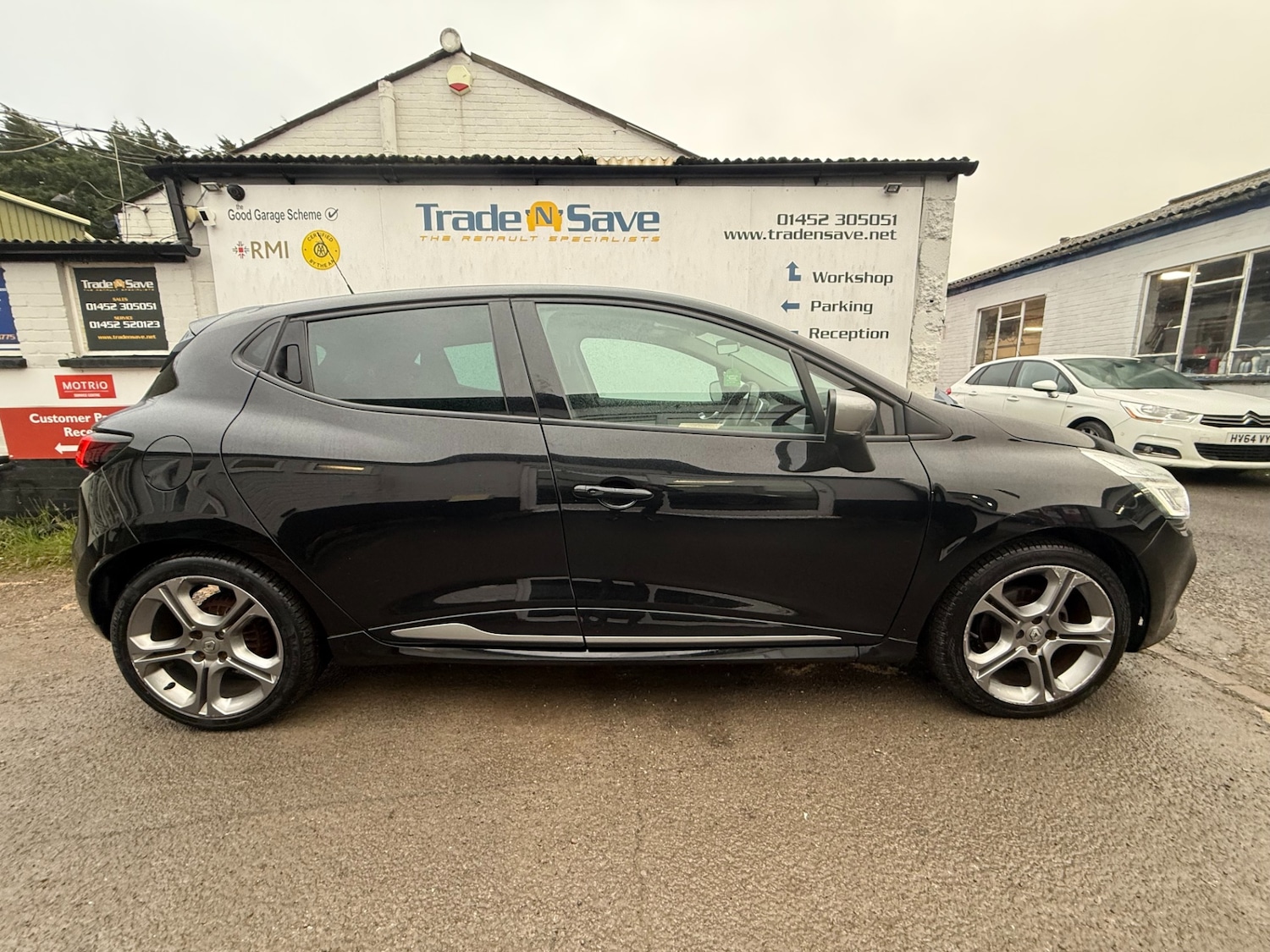 Used Renault Clio 2019 for sale - 76748929: Photo 3