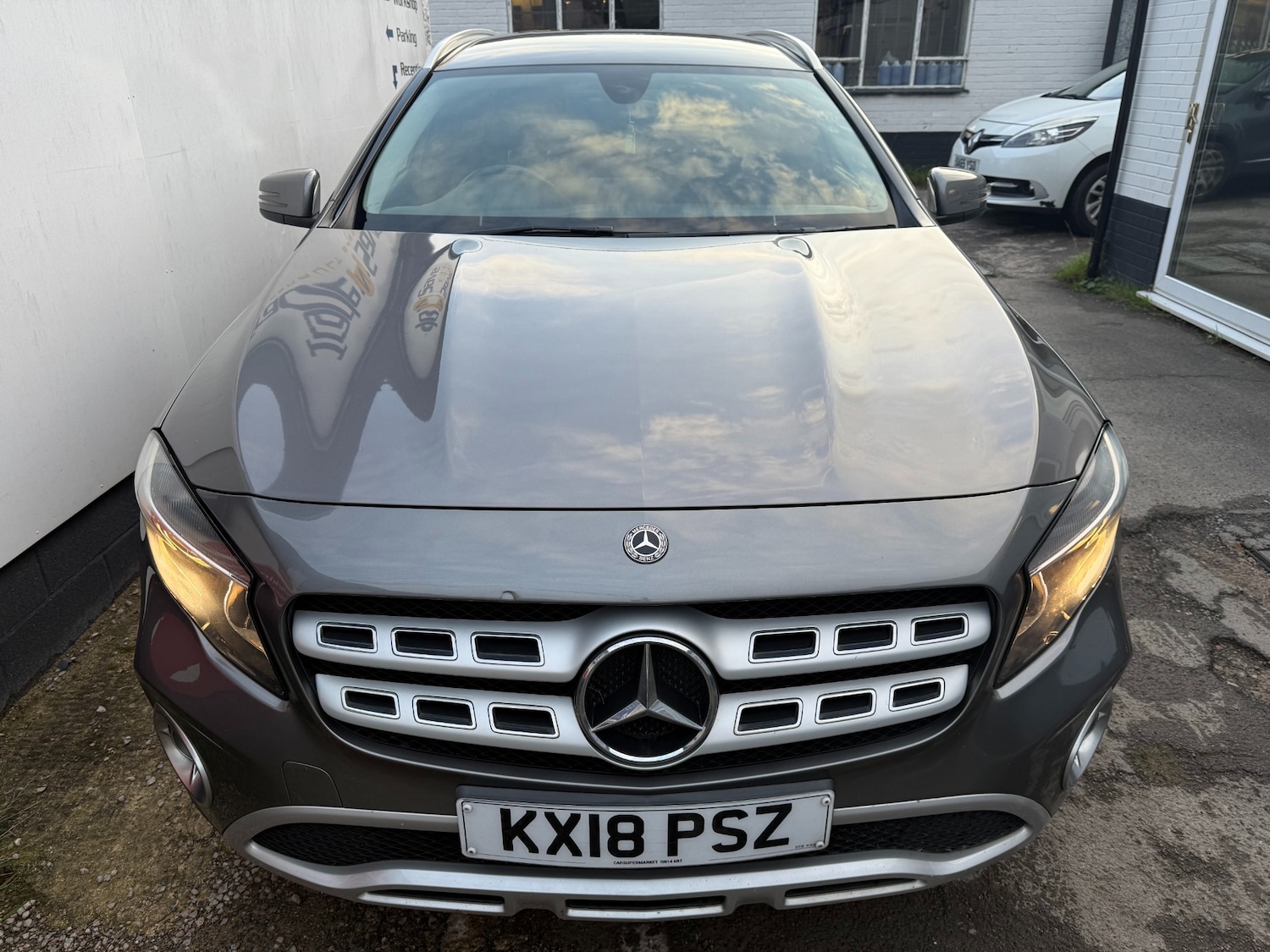Used Mercedes-Benz GLA 2018 for sale - 76492298: Photo 10