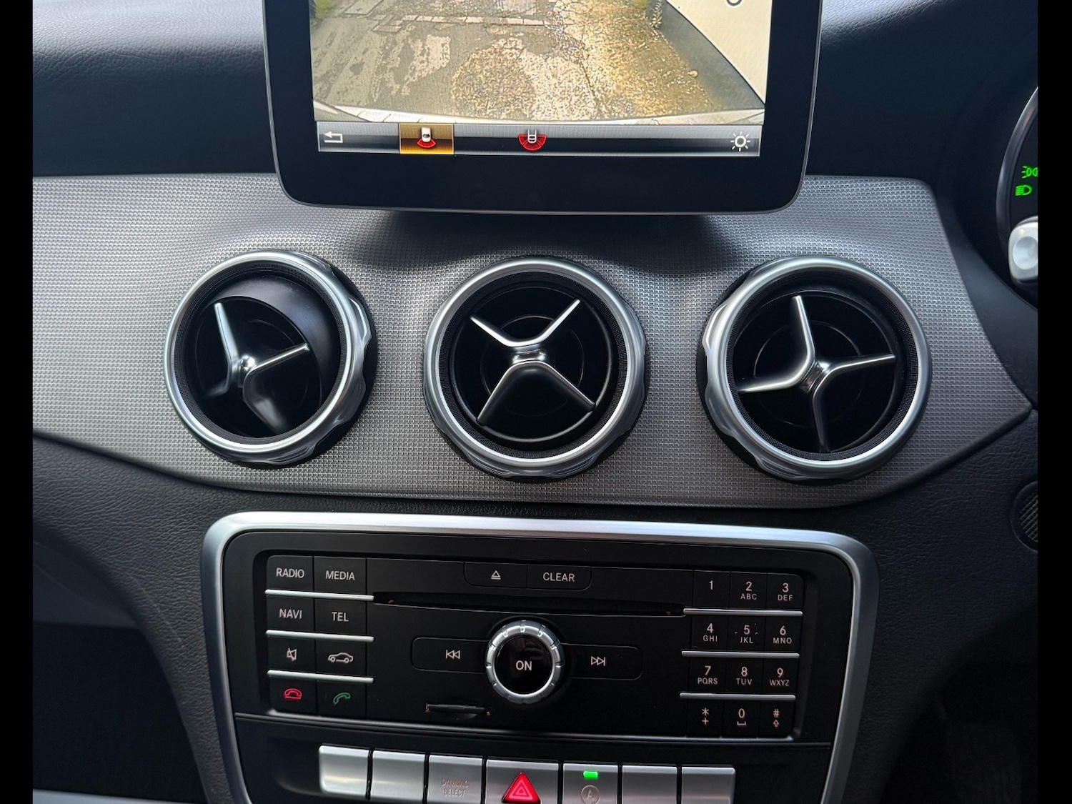 Used Mercedes-Benz GLA 2018 for sale - 76492298: Photo 22