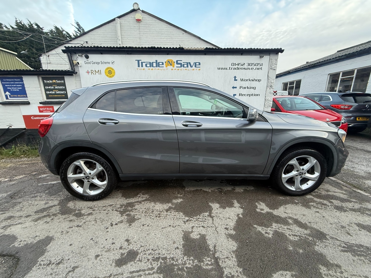 Used Mercedes-Benz GLA 2018 for sale - 76492298: Photo 3