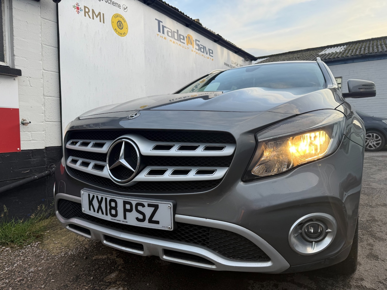 Used Mercedes-Benz GLA 2018 for sale - 76492298: Photo 6