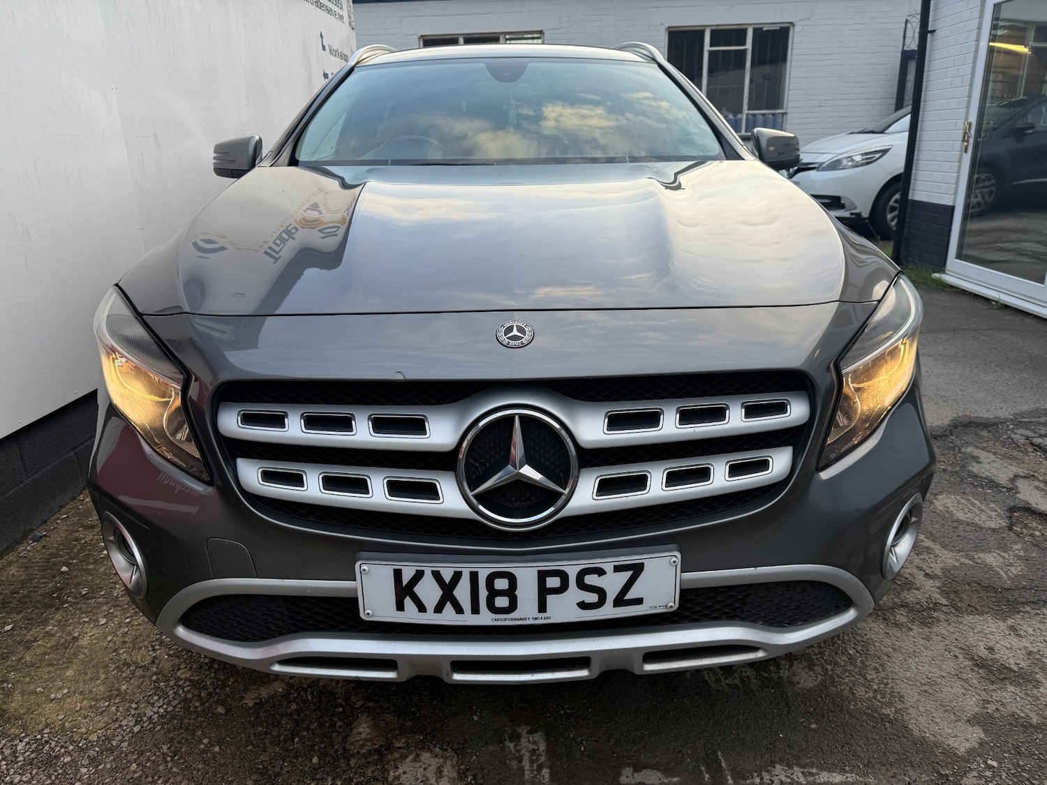 Used Mercedes-Benz GLA 2018 for sale - 76492298: Photo 9