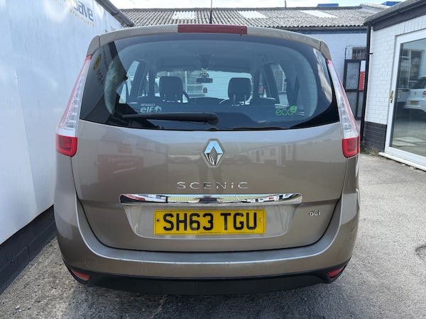 Used Renault Grand Scenic 2013 for sale - 75537488: Photo 9