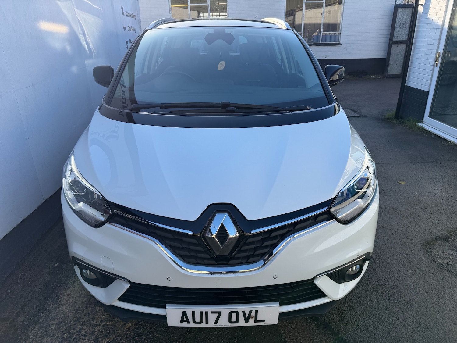Used Renault Grand Scenic 2017 for sale - 77221384: Photo 11