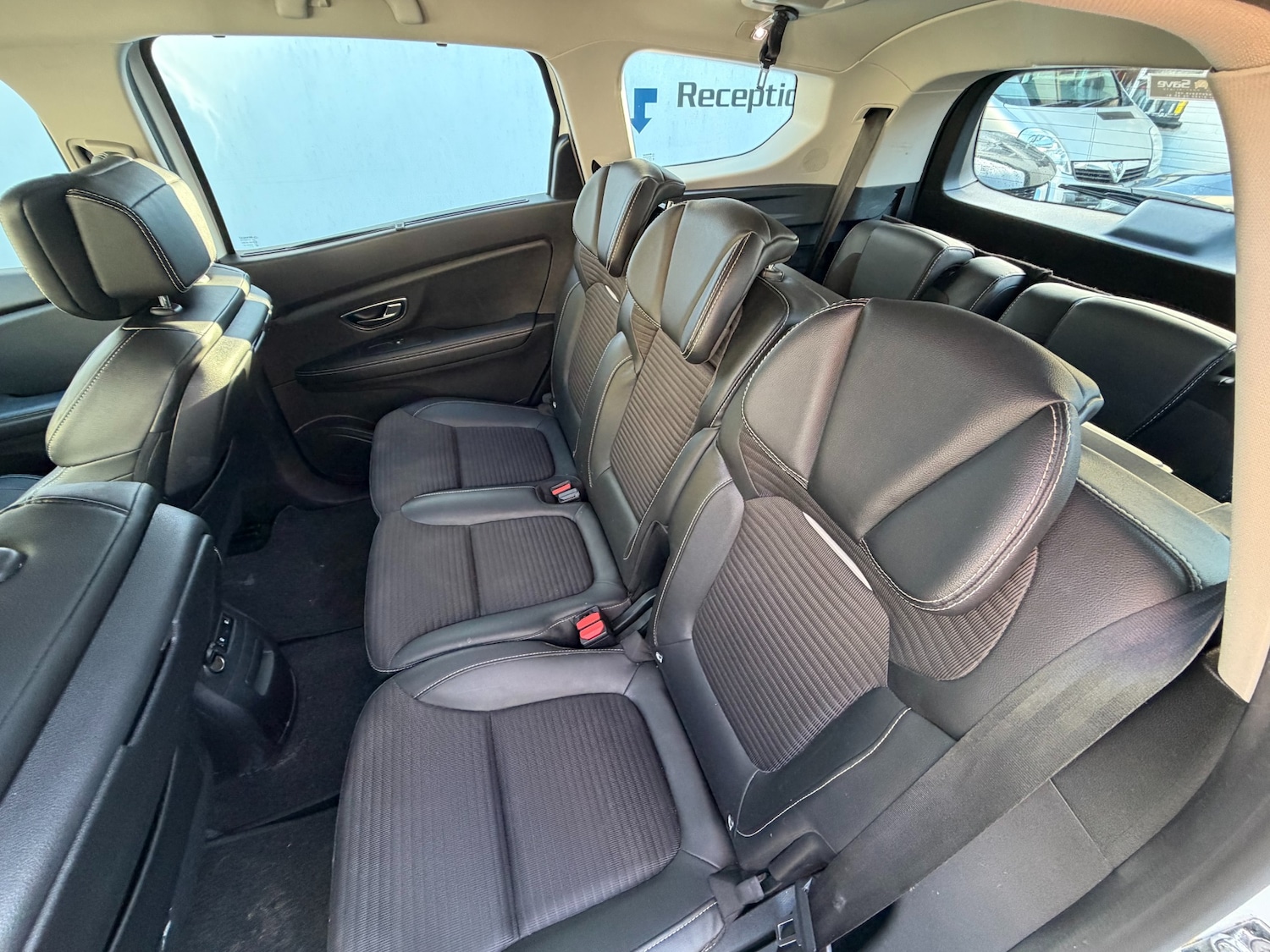 Used Renault Grand Scenic 2017 for sale - 77221384: Photo 18