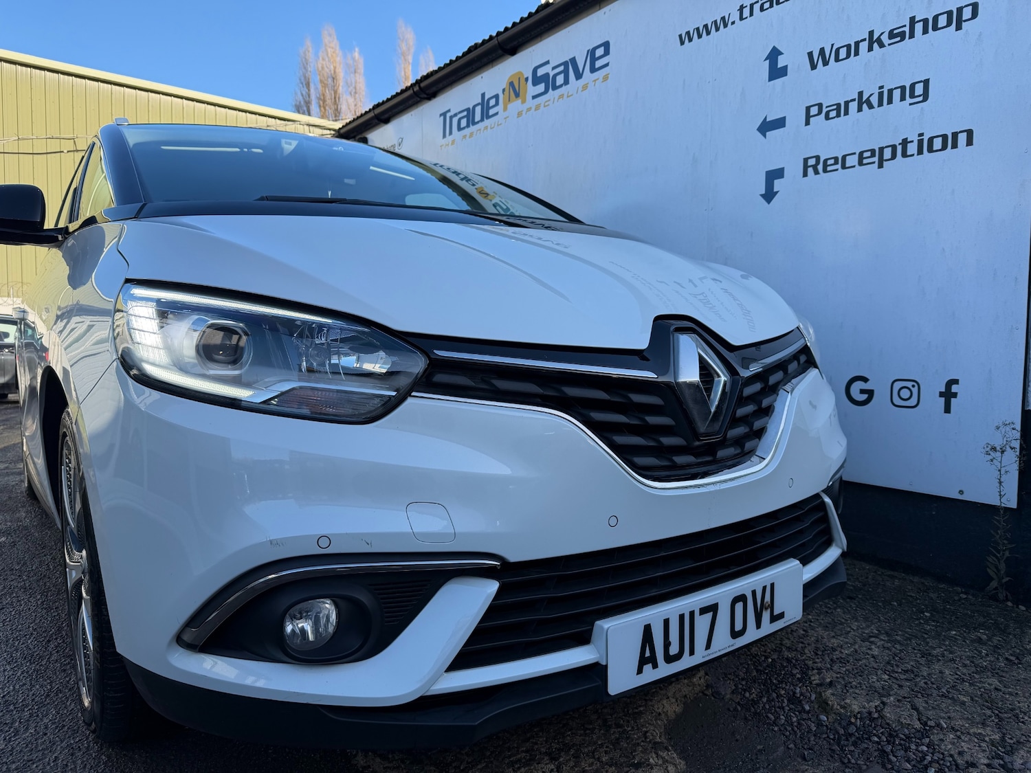 Used Renault Grand Scenic 2017 for sale - 77221384: Photo 2