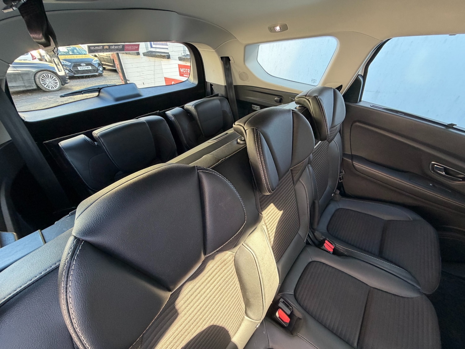 Used Renault Grand Scenic 2017 for sale - 77221384: Photo 22