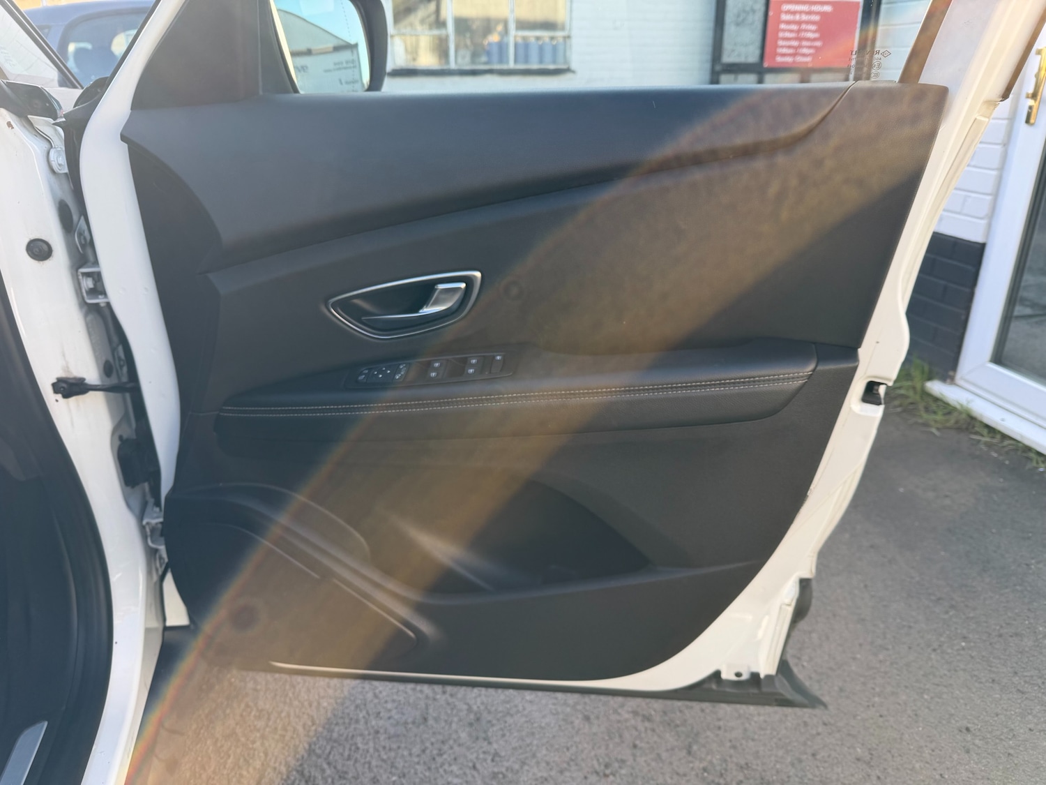 Used Renault Grand Scenic 2017 for sale - 77221384: Photo 26