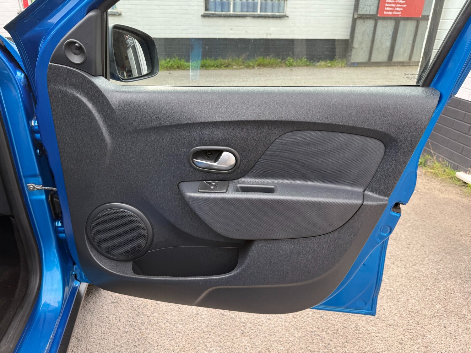 Used Dacia Sandero Stepway 2017 for sale - 76218518: Photo 19