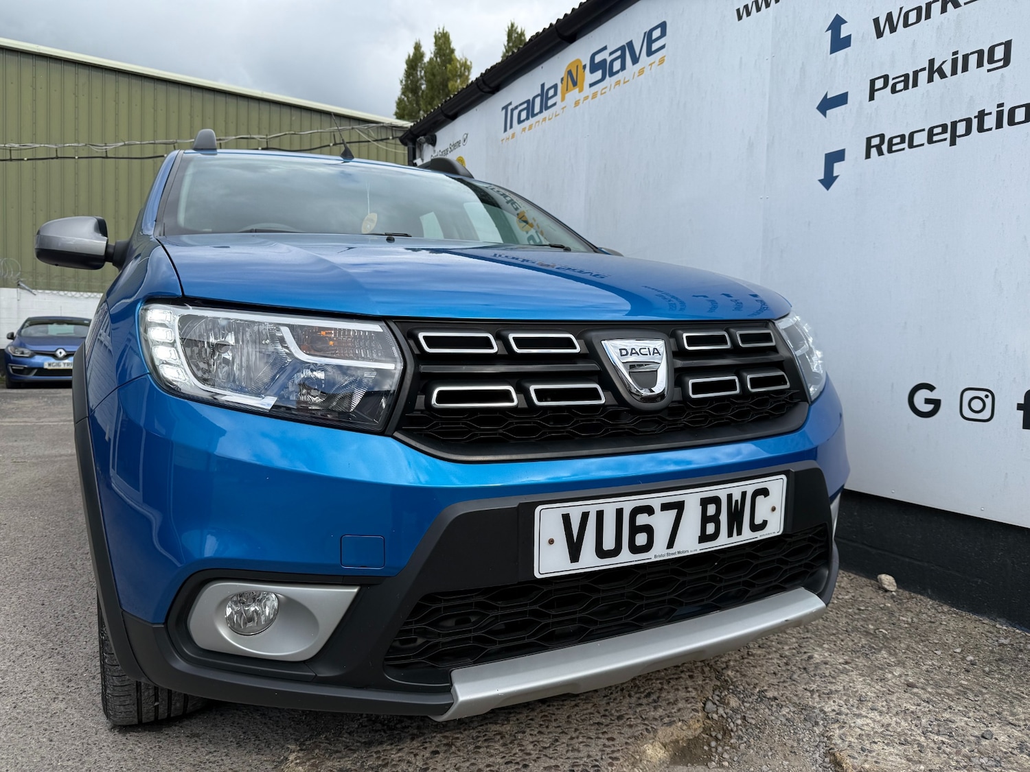 Used Dacia Sandero Stepway 2017 for sale - 76218518: Photo 2