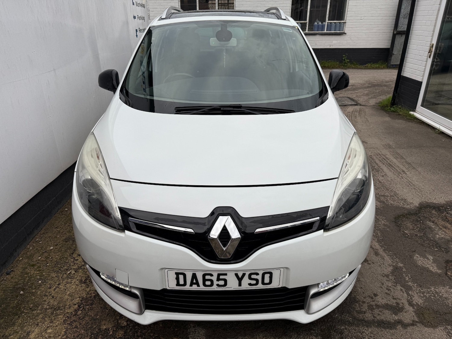 Used Renault Grand Scenic 2015 for sale - 76488500: Photo 8