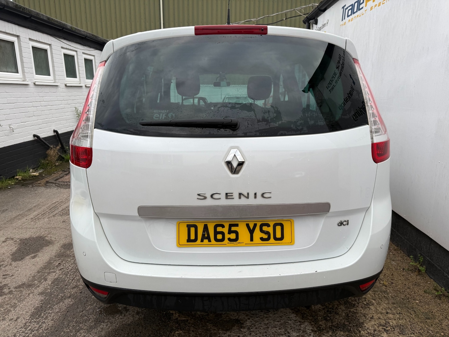 Used Renault Grand Scenic 2015 for sale - 76488500: Photo 9
