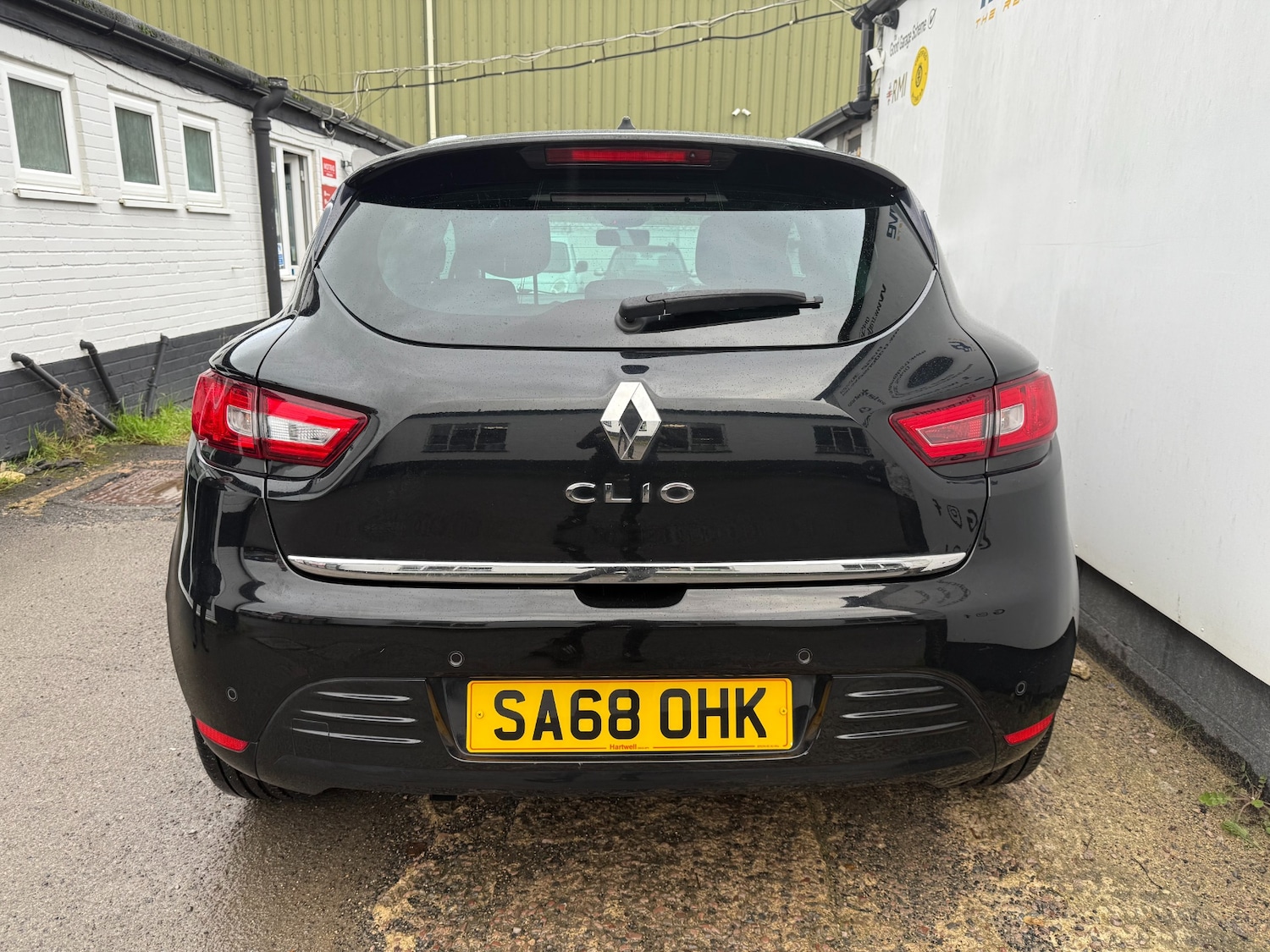 Used Renault Clio 2018 for sale - 76877687: Photo 11
