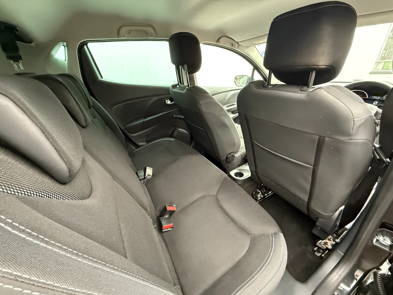 Used Renault Clio 2018 for sale - 76877687: Photo 19