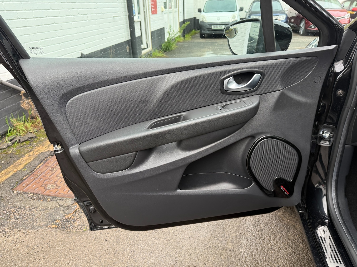 Used Renault Clio 2018 for sale - 76877687: Photo 20