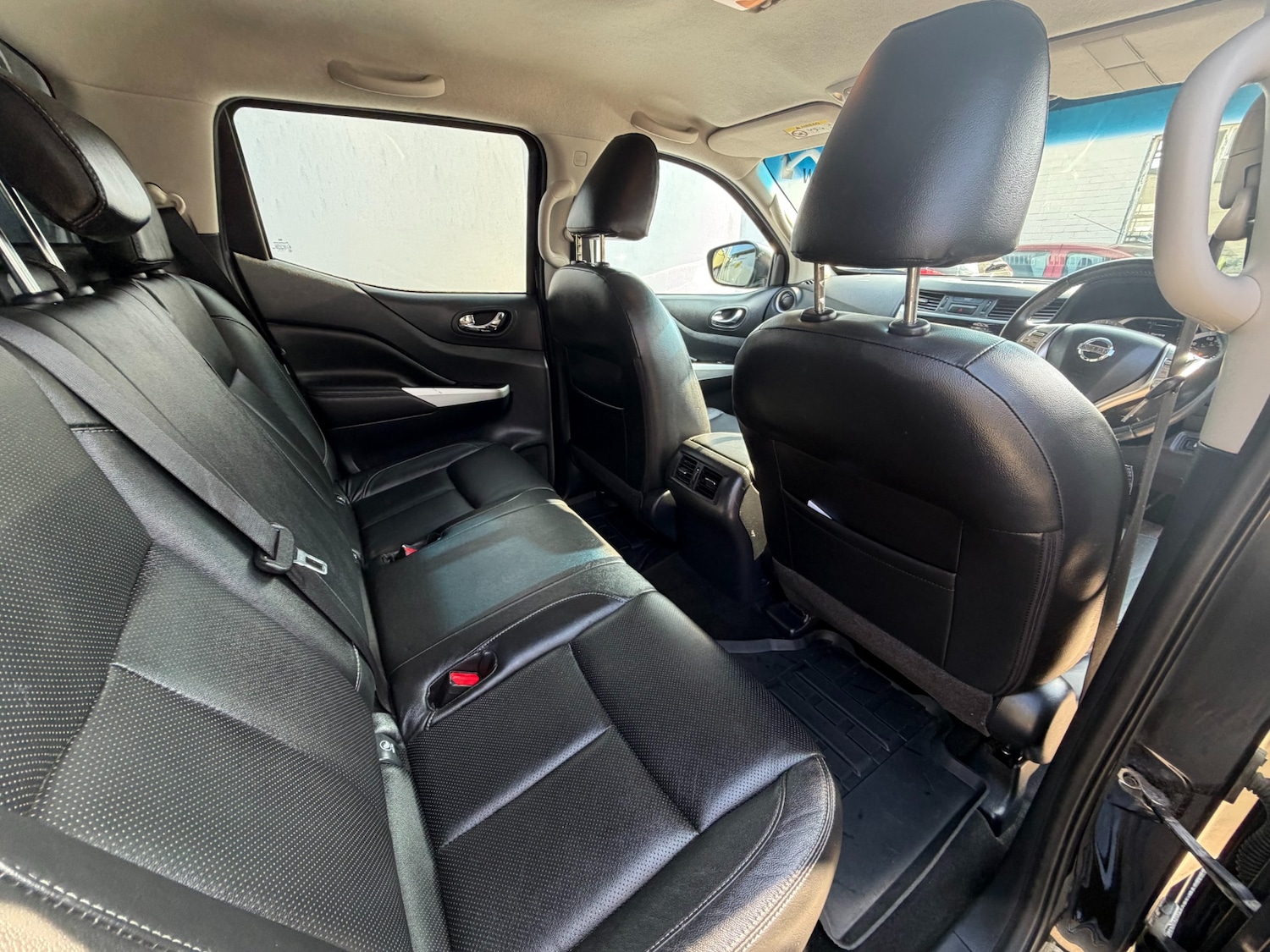 Used Nissan Navara 2017 for sale - 78028276: Photo 18