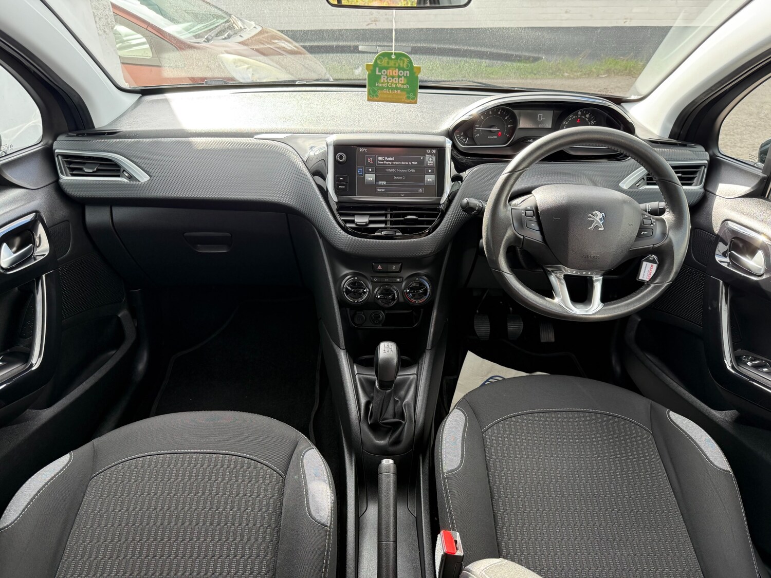 Used Peugeot 208 2016 for sale - 76218022: Photo 13