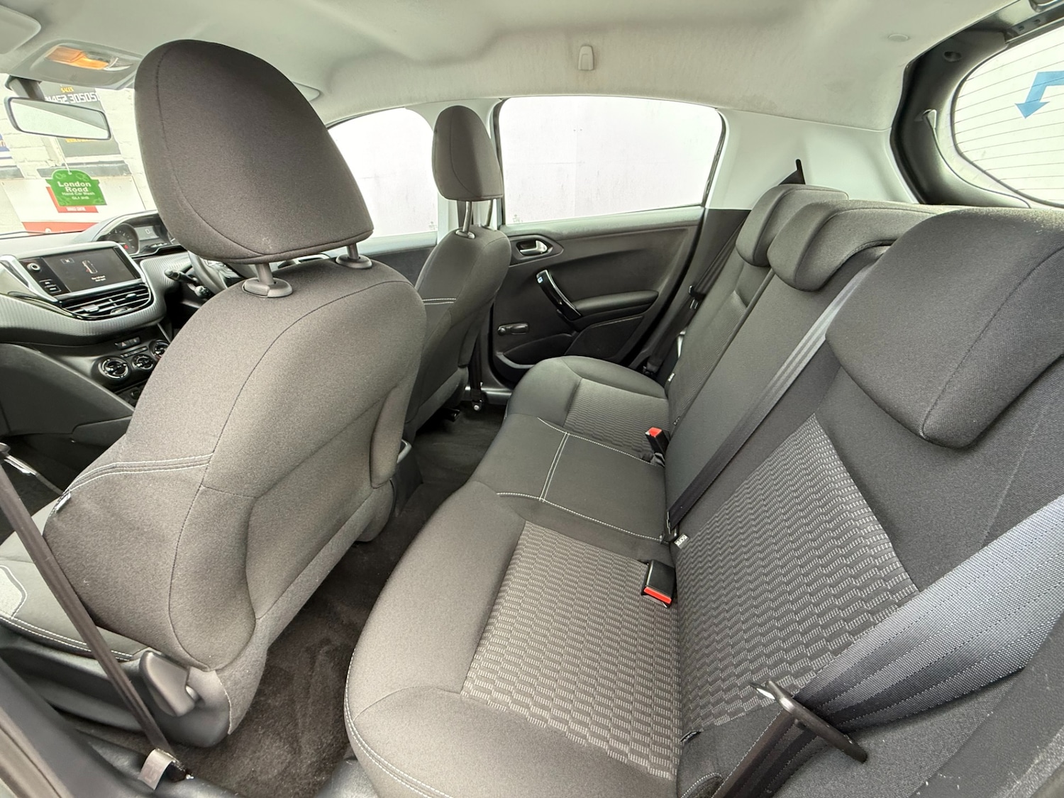 Used Peugeot 208 2016 for sale - 76218022: Photo 18