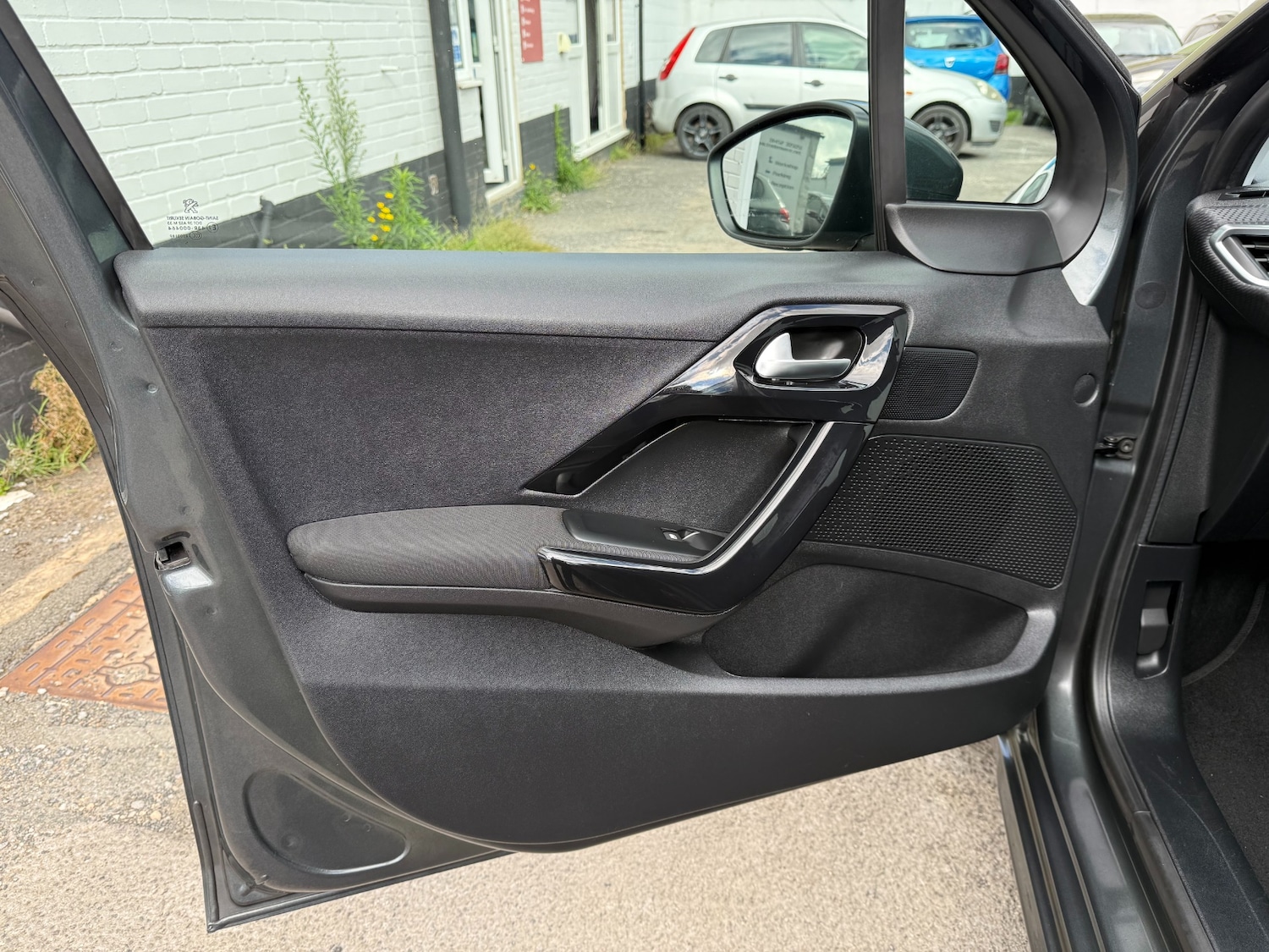 Used Peugeot 208 2016 for sale - 76218022: Photo 20