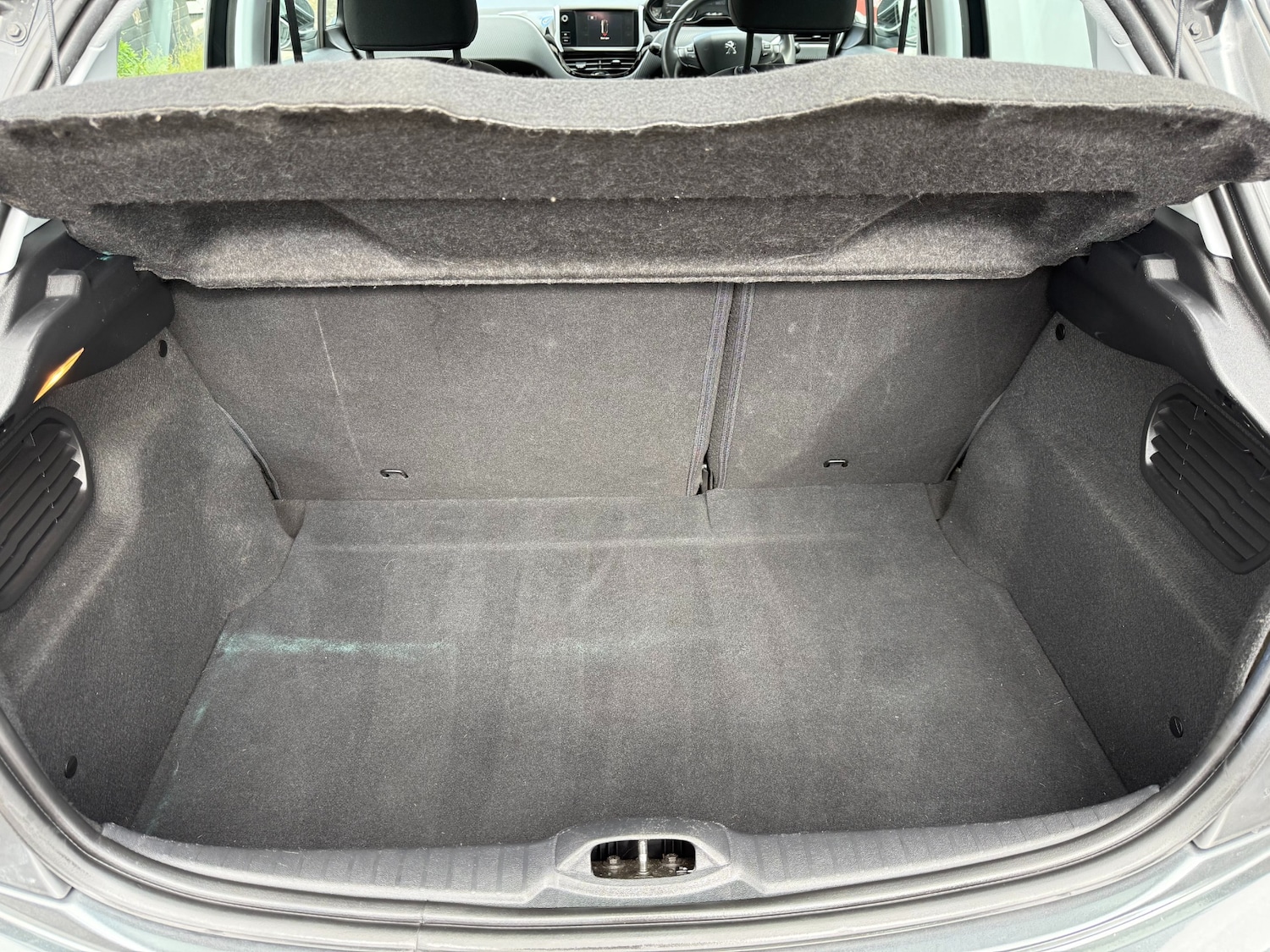 Used Peugeot 208 2016 for sale - 76218022: Photo 24