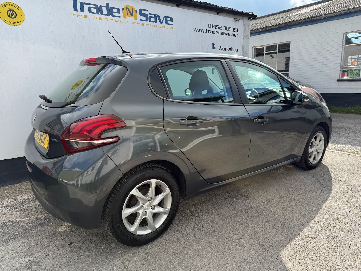 Used Peugeot 208 2016 for sale - 76218022: Photo 4