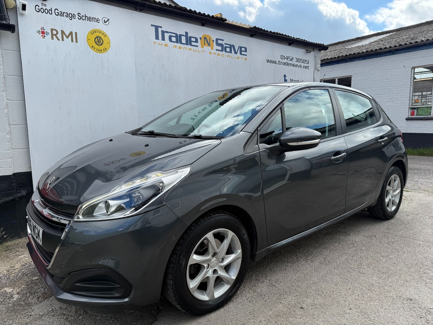 Used Peugeot 208 2016 for sale - 76218022: Photo 6