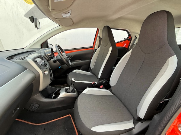 Used Toyota AYGO 2015 for sale - 74060704: Photo 17