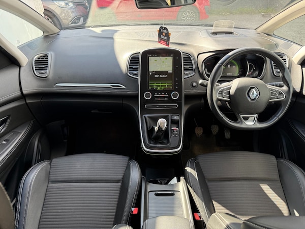 Used Renault Scenic 2017 for sale - 76206234: Photo 13