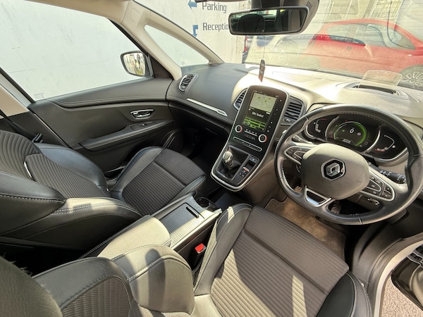 Used Renault Scenic 2017 for sale - 76206234: Photo 19